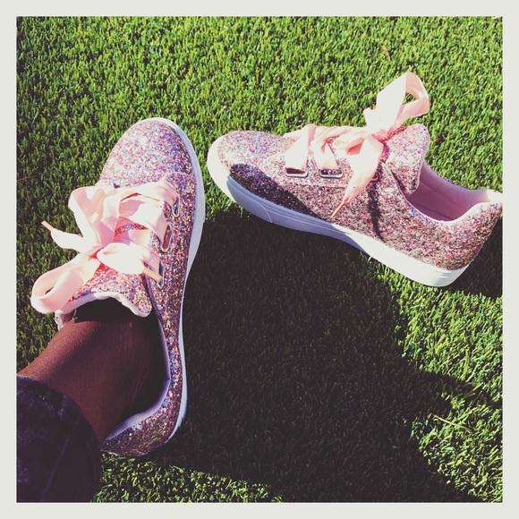 New Arrival- Rose Gold Glitter Sneakers - Picture 2 of 7